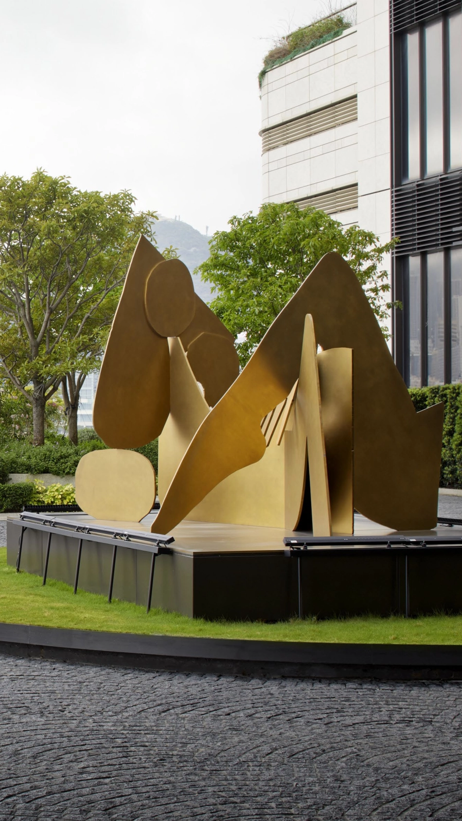 瑰丽酒店-瑰丽艺术发现之旅 40p_第4页