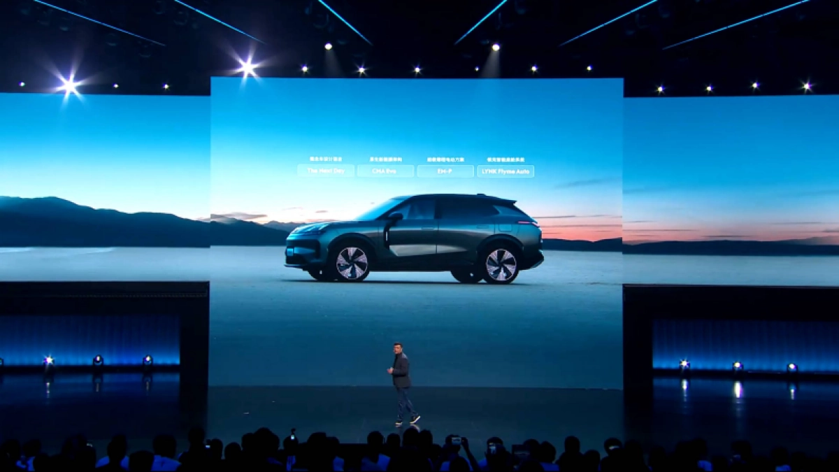 领克07 EM-P上市发布会_第10页