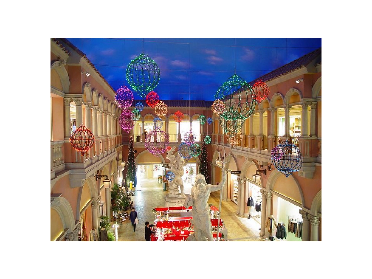 酒店圣诞环境布置图片集锦PPT_第9页