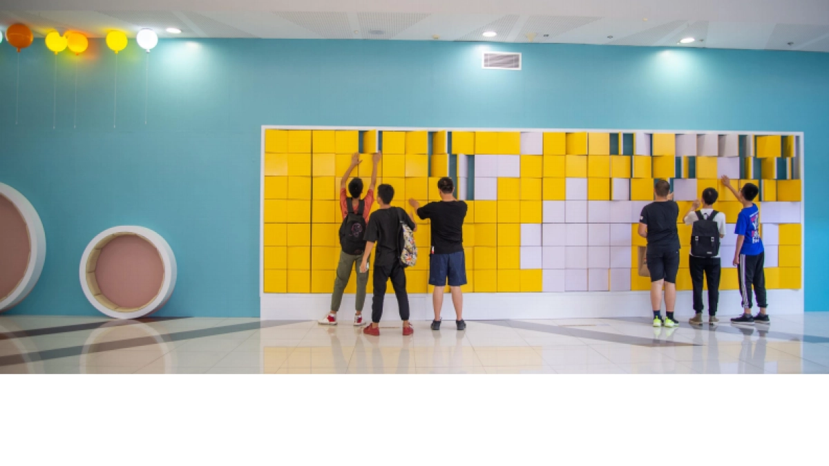 泉州SM购物中心三四楼业态调整围挡美陈方案_第5页