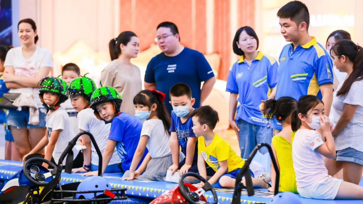 团建拓展亲子游戏互动创意形式装置合集_第10页