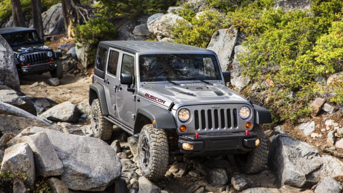 JL上市整合营销方案_第2页