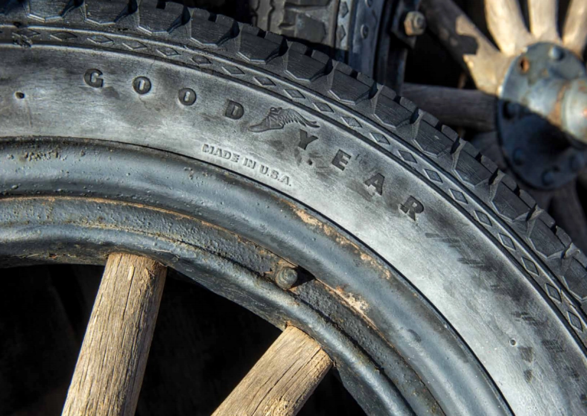 Goodyear轮胎_LOOKBOOK_第2页